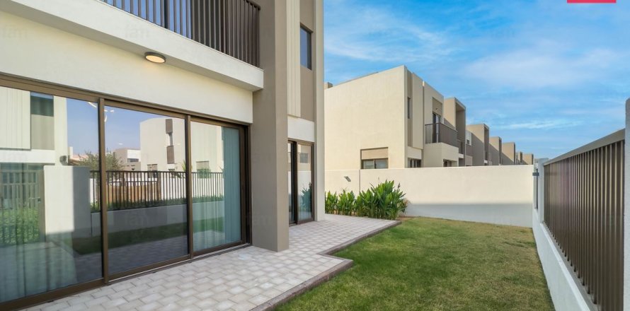 Townhouse de 4 dormitorios  No. 125467