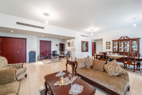 4 غرف نوم شقة رقم 128414 3