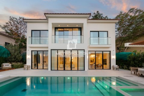 Вилла с 5 спальнями №128412 2