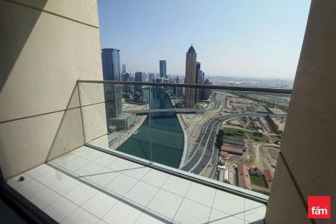 Квартира с 1 спальней в Бизнес-Бэй, ОАЭ №140213