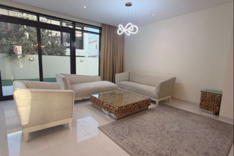 Вилла с 3 спальнями в DAMAC Hills (Akoya by DAMAC), ОАЭ №160480