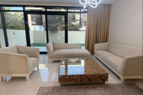 Вилла с 3 спальнями в DAMAC Hills (Akoya by DAMAC), ОАЭ №160480 3