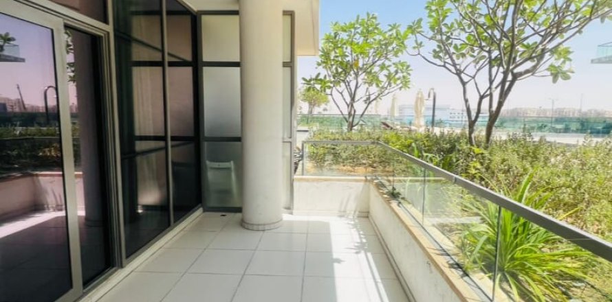 Квартира с 2 спальнями в DAMAC Hills (Akoya by DAMAC), ОАЭ №160477