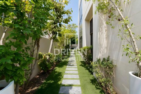 Villa de 5 dormitorios en Meydan, UAE No. 189980 27