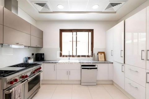 Villa de 5 dormitorios en Meydan, UAE No. 189980 13