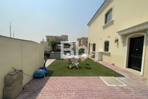 Villa de 4 dormitorios  No. 112905 16