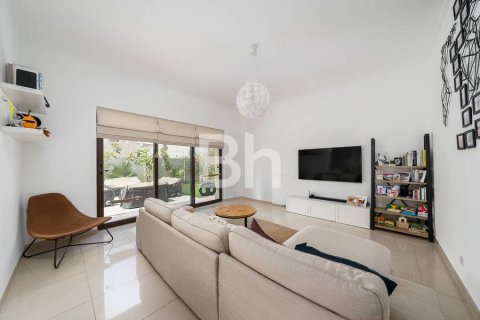 Villa de 4 dormitorios  No. 112905 8