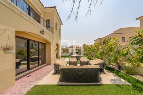 Villa de 4 dormitorios  No. 112905 18