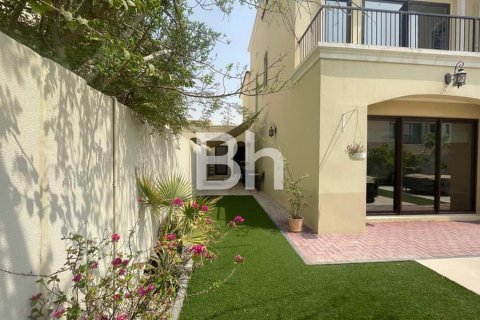 Villa de 4 dormitorios  No. 112905 17