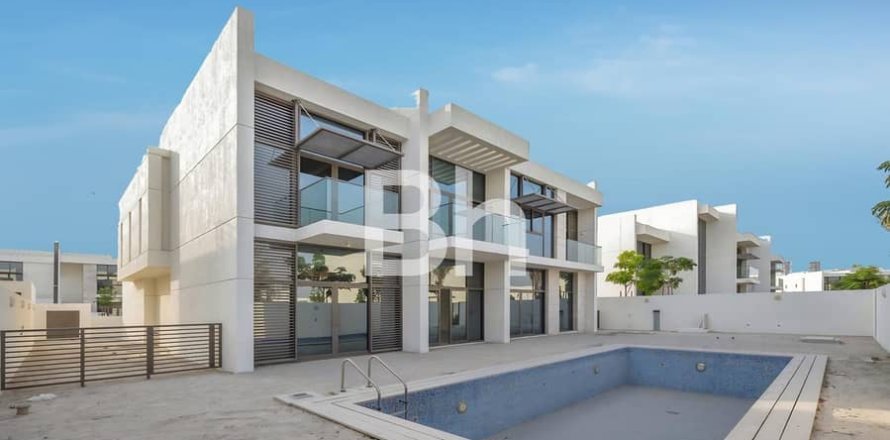4 bedrooms Villa No. 113036