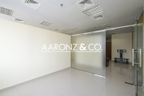 87m² Office in Business Bay, UAE No. 144907 3