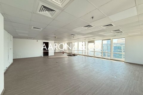 123m² Office in Jumeirah Lake Towers, UAE No. 144905 3