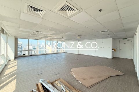 123m² Office in Jumeirah Lake Towers, UAE No. 144905 8