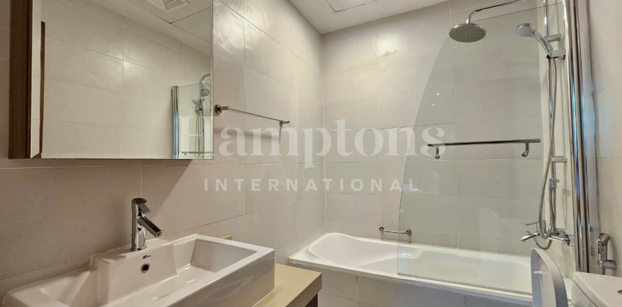 Квартира с 1 спальней в The Address Dubai Marina, ОАЭ №145805