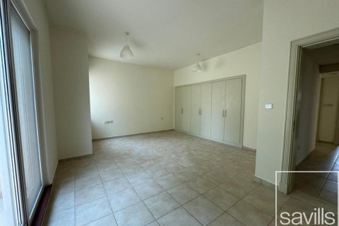 4 bedrooms Townhouse  No. 107923 4