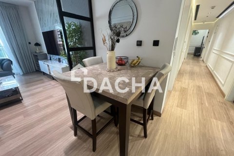 Квартира с 3 спальнями в District 15, ОАЭ №161157 3