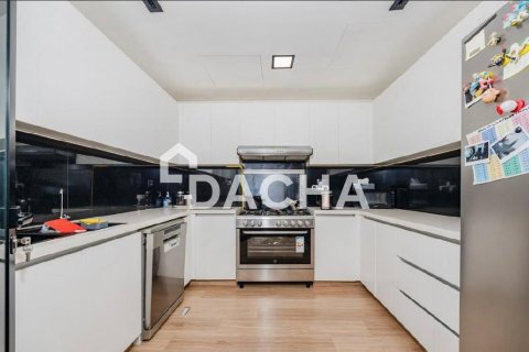 Квартира с 3 спальнями в District 15, ОАЭ №161157 5
