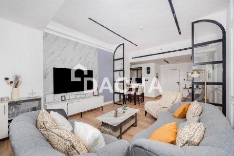 Квартира с 3 спальнями в District 15, ОАЭ №161157