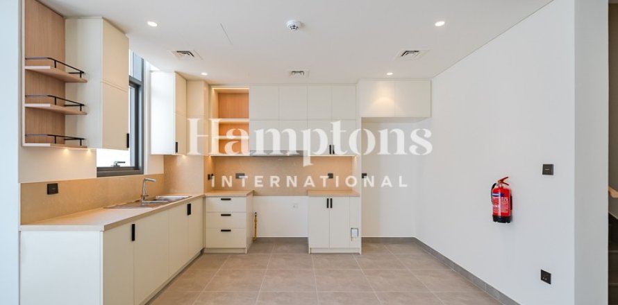 3 غرف نوم تاون هاوس في Ruba, الإمارات العربية المتحدة رقم 152572