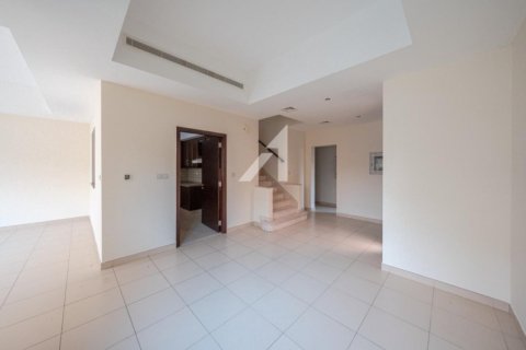 Villa de 3 dormitorios en Dubai, UAE No. 148037 25