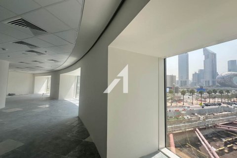 248m² Office in Sheikh Zayed Road, UAE No. 148040 9