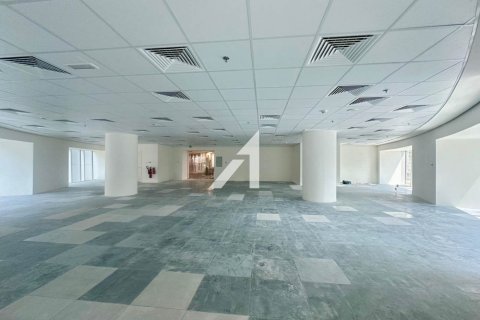 248m² Office in Sheikh Zayed Road, UAE No. 148040 15