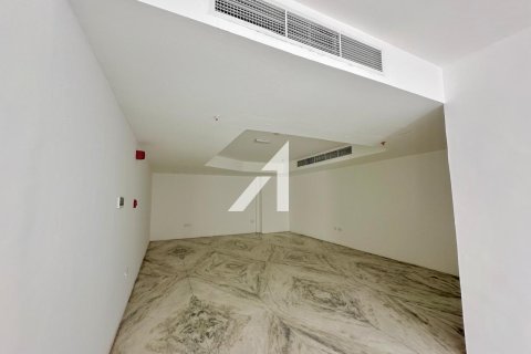 Commercial property de 54m² en Al Barsha, UAE No. 148039 10