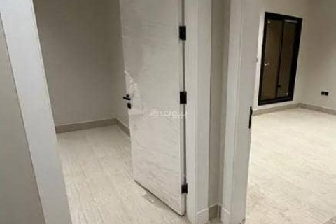 Квартира с 3 спальнями в Эр-Рияд, Саудовская Аравия №98731 3