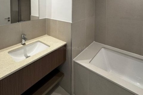 3 bedrooms Villa in EMAAR South, UAE No. 140616 15