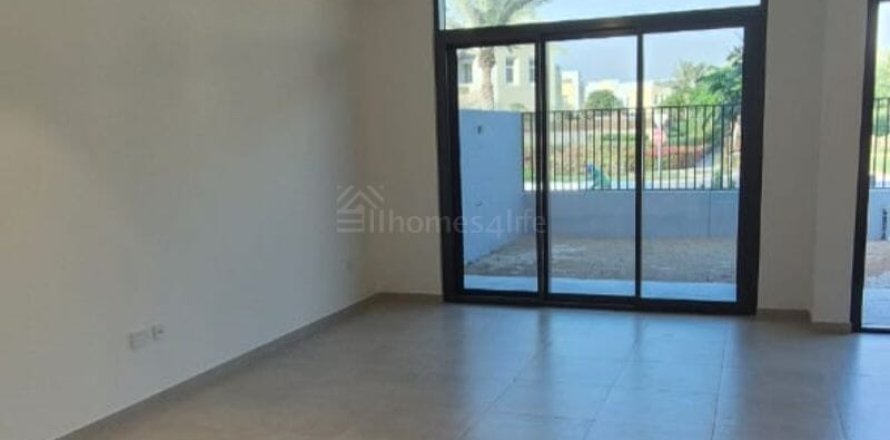 3 bedrooms Townhouse in Mudon, UAE No. 140613
