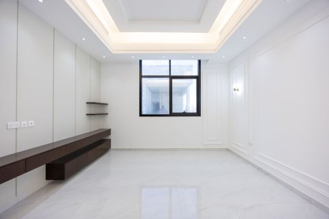 Commercial property de 5 dormitorios en Al Shamkha, UAE No. 40045 15