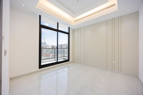 Commercial property de 5 dormitorios en Al Shamkha, UAE No. 40045 16