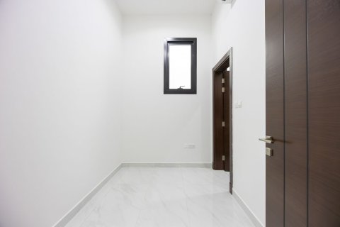 Commercial property de 5 dormitorios en Al Shamkha, UAE No. 40045 13
