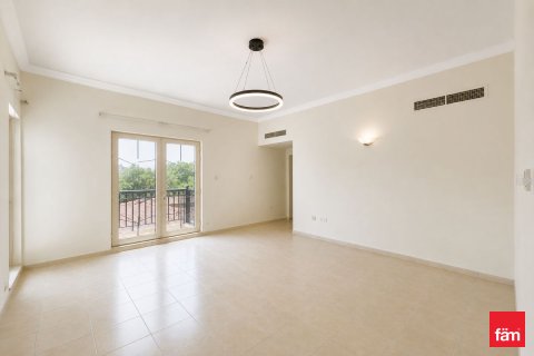 Villa de 4 dormitorios en Jumeirah Islands, UAE No. 163736 8