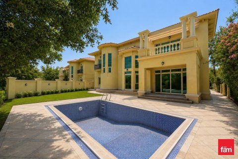 Villa de 4 dormitorios en Jumeirah Islands, UAE No. 163736 15