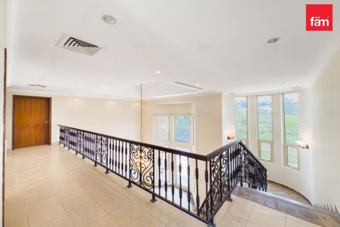 Villa de 4 dormitorios en Jumeirah Islands, UAE No. 163736 13