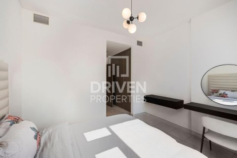 Appartement de 2 chambres à District One, UAE No. 206694 9
