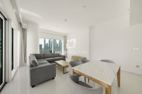 2 bedrooms Apartment in EMAAR Beachfront, UAE No. 77665 19