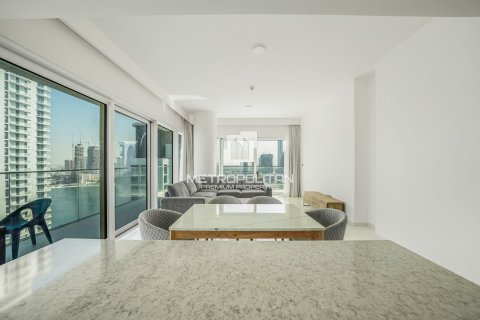 2 bedrooms Apartment in EMAAR Beachfront, UAE No. 77665 25