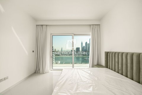 2 bedrooms Apartment in EMAAR Beachfront, UAE No. 77665 17