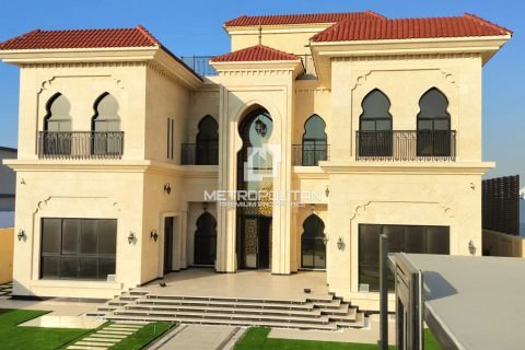 7 غرفة نوم  فيلا في Dubai Land, الإمارات العربية المتحدة رقم 77666 2