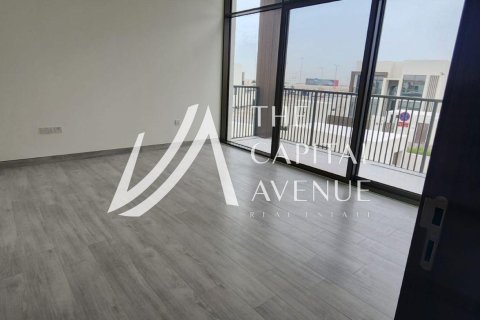 4 bedrooms Villa in Abu Dhabi, UAE No. 202244 13