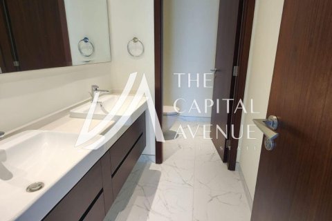 4 bedrooms Villa in Abu Dhabi, UAE No. 202244 15