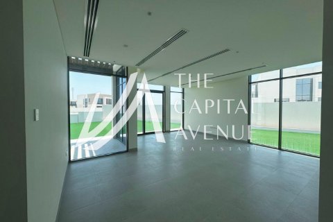 4 bedrooms Villa in Abu Dhabi, UAE No. 202244 4