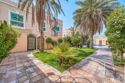 4 bedrooms Villa in Umm Suqeim, UAE No. 194584 4