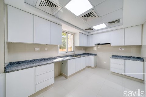 4 bedrooms Villa in Umm Suqeim, UAE No. 194584 9