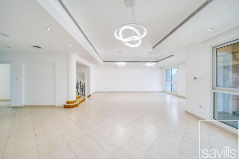 4 bedrooms Villa in Umm Suqeim, UAE No. 194584 10
