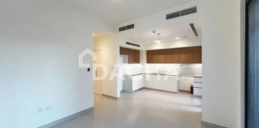 Вилла с 3 спальнями в EMAAR South, ОАЭ №162110