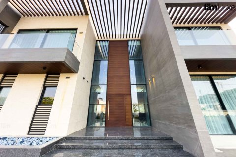 Вилла с 6 спальнями №109559 2