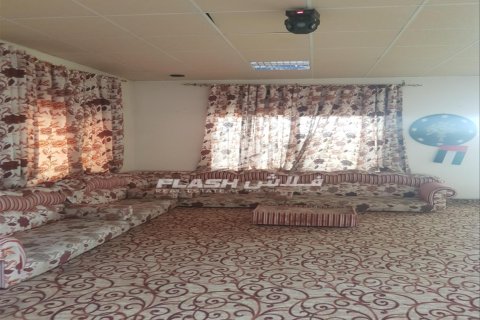 Недвижимость с 5 спальнями  №124514 17